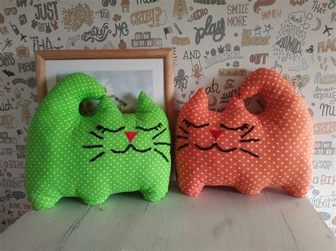 Sewing Pattern Cat Shaped Pillow With Curled Tail Cat Pillow Etsy