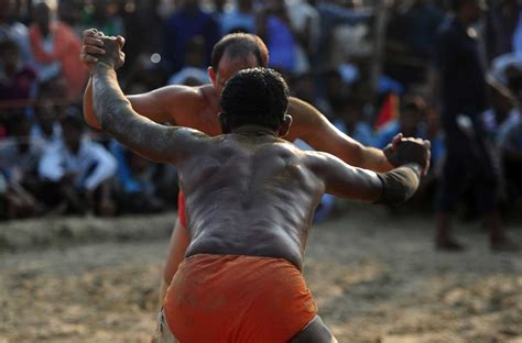 In Pictures Indian Traditional Wrestling In Allahabad Arabianbusiness