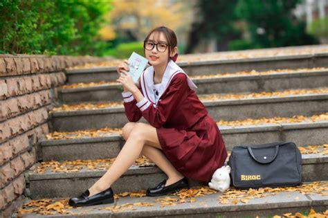 4k Asian Handbag Stairs Sitting Schoolgirls Uniform Glasses Legs Glance Hd Wallpaper