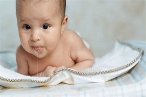 Excessive Drooling In Babies Causes And Prevention Being The Parent
