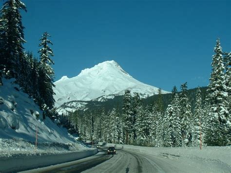 The 8 Best Winter Drives Through Scenic Byways In Oregon