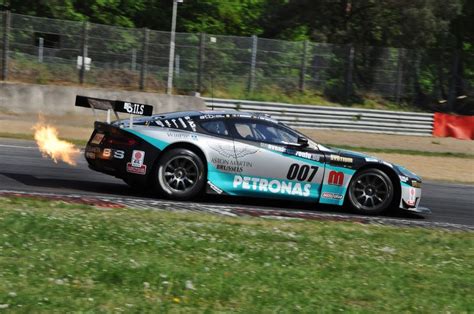 Drive Available Spa 24 Hours In Petronas Barwell Racing Aston