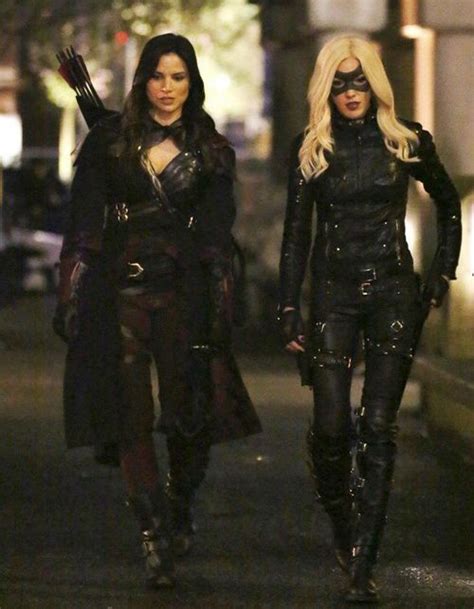 Arrow Katie Cassidy And Katrina Law Afbeelding Black Canary Katie Cassidy Warrior Woman