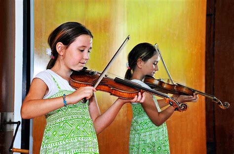 Ob er auch zu einem wunder bereit gewesen wäre, tausende wohnungen bereitzustellen, darf bezweifelt werden. Musikschule - Freiburg - Badische Zeitung TICKET