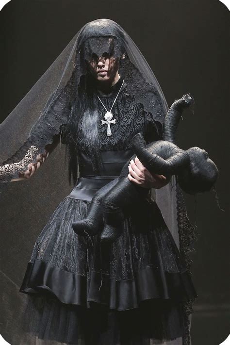 13 Best Haute Macabre Dark Couture Images On Pinterest Dark Fashion