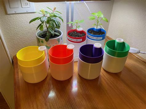 Self Watering Planter por Hexene Labs | Descargar modelo STL gratuito