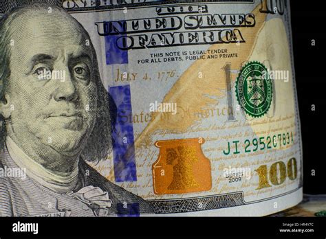 Moneda de los Estados Unidos cien dólares americanos Nuevos billetes delante Benjamin Franklin