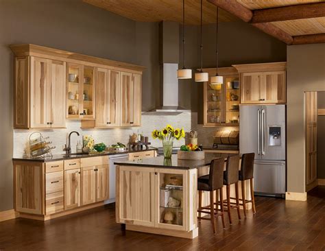 Often hickory cabinets in the kitchen are associated with rustic, country or mediterranean style, but the material has found its place in modern designs too. Hickory Kitchen Cabinets with Natural Cabinetry Fireplace ...