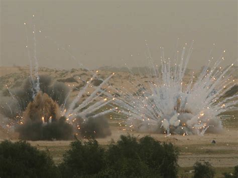 White Phosphorus Used Against Islamic State In Mosul Coalition General