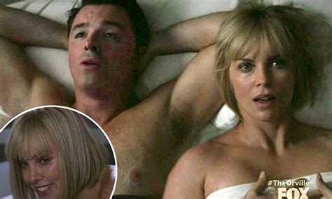 Charlize Theron Has Steamy Sex Scene With Seth Mcfarlane Daily Mail
