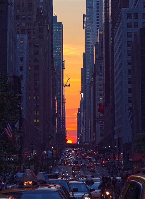 Manhattanhenge Illuminates 42nd Street Urban Photography Street