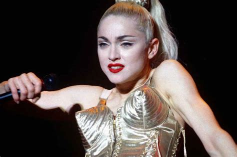 Madonna Blond Ambition Tour 1990 Live From Yokohama Japan Journal Des Bonnes Nouvelles