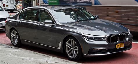 With a revamped look that. BMW 7 Series - Wikipedia