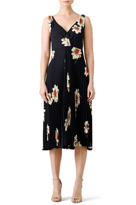 Gardenia Floral Pleated Dress By Vince For 104 Rent The Runway