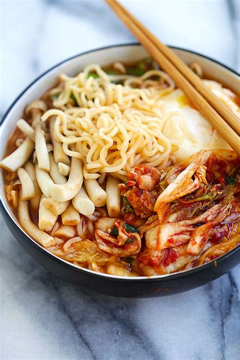 Kimchi Ramen Easy Delicious Recipes