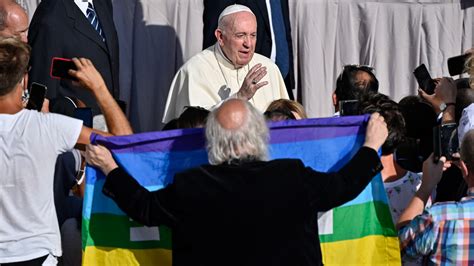 Catholics Will Convert To Orthodoxy Over Popes Lgbt Support Russian Church Predicts The