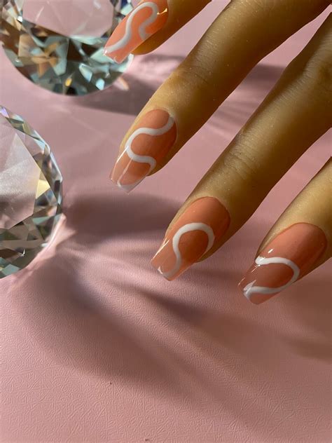 Squiggly Line Nails 20 Full Set Of Nails Etsy