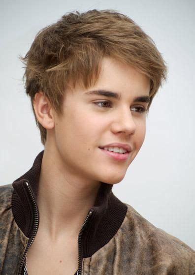 In case, you have highlighted your hair will add to this specific hairstyle for short girls. latest Justin bieber hair style for boys 2014-2015