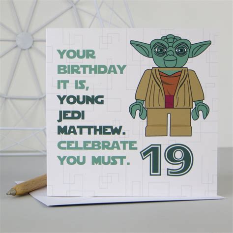 Ein guter freund von uns hat seinen geburtstag gefeiert und er liebt einfach alles aus dem star wars universum. Geburtstagskarte Basteln Star Wars Lovely Coole Star Wars ...