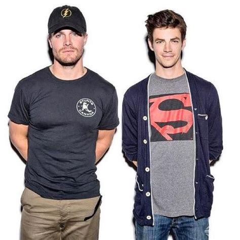 Pin By Carrie Hughes On Arrow The Flash Robbie Amell Brandon Routh The Flash