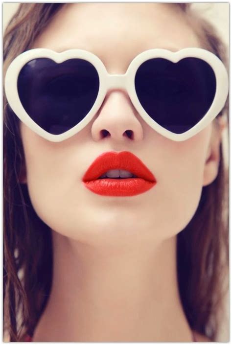 We Love Heart Shaped Sunglasses Do You Collections Novelty Eyewear