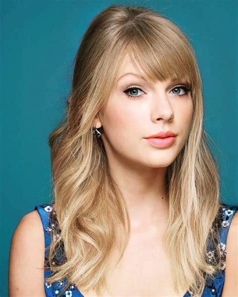 Taylor Swift Scrolller