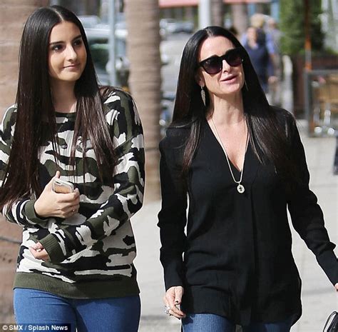 Kyle Richards Daughter Alexis Towers Above Her As They Shop In Beverly
