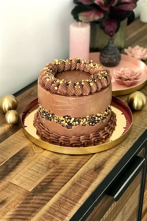 Chocolate Fault Line Cake | Fault line cake, Chocolate fault line cake, Cake