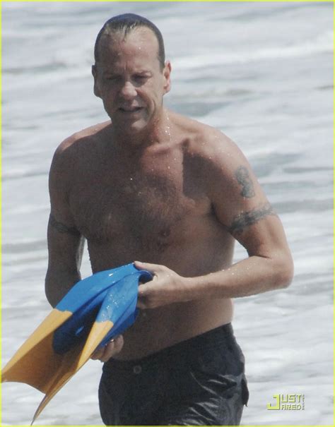 Kiefer Sutherland Is Shirtless Photo Photos Just Jared Celebrity News And Gossip