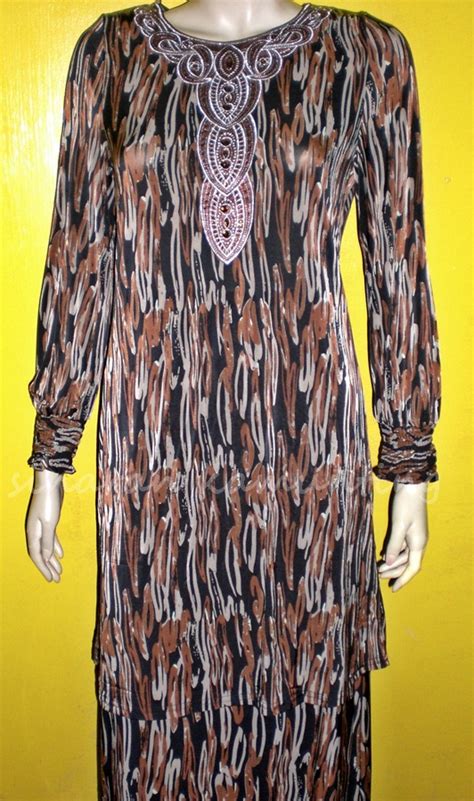 Baju coklat muda cocok dengan jilbab warna apa, warna jilbab yang cocok untuk baju warna coklat muda?, baju coklat susu cocok dengan kerudung sumber gambar : SINARAN KAMUNTING: #87. BAJU KURUNG MODEN KAIN JERSEY