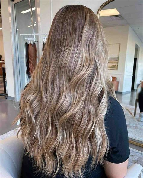 32 Stunning Light Brown Hair With Blonde Highlights To Copy