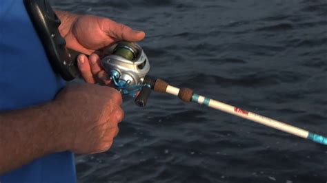 1.4 how to set up a fishing pole and line with a bobber. Okeechobee Bass Fishing Tackle Setup with DOA Worms - YouTube