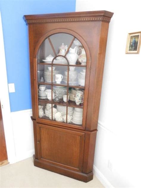 Nice Solid Wood Corner Hutch With Arched Glass Door