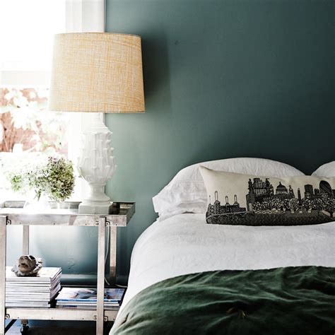 Say hello to the new face of wall decor! How to decorate with green, the most peaceful of colours