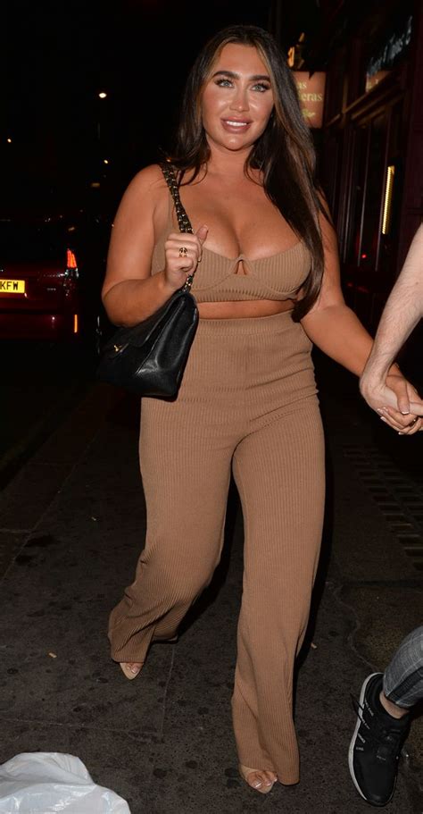 Lauren Goodger Shows Off Incredible Curves In Crop Top And Matching
