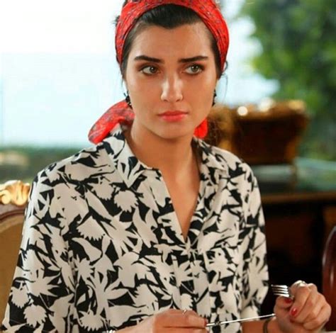 Kara Para Aşk Elif In 2019 Fashion Style Women