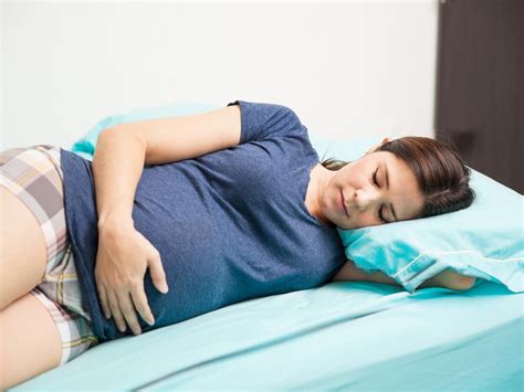 وضعيات نوم الحامل الصحيحة سالوبيت