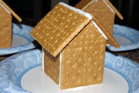 Graham Cracker Gingerbread Houses Tutorial Happiness Is Homemade
