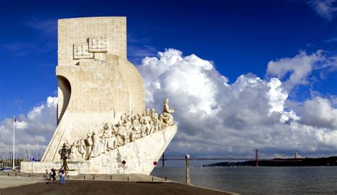 Sommaire 1 historique 2 caractéristiques 2.1 statuaire 3 sources 4 galerie 5 voir aussi 5.1 articles connexes 5.2 liens externes historique. Lisbon - Padrão dos Descobrimentos