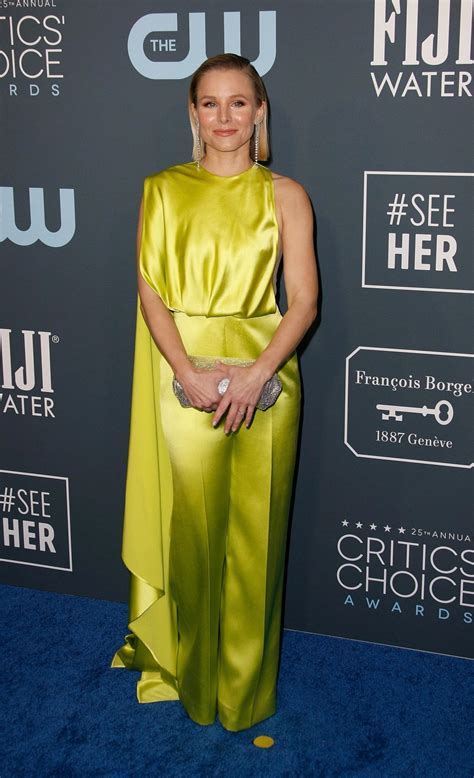 The critics' choice awards will not be aired on any uk television networks, nor available to watch via livestream. Kristen Bell - Critics' Choice Awards 2020 • CelebMafia