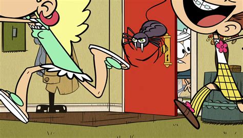Image S1e12a Leni And Luan Run The Other Waypng The Loud House