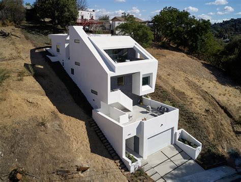 Urban Operations Slots “sliced And Folded” White House Into La Hillside
