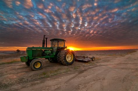Steve Rengers Photography Sunsetssunrises John Deere Tractor