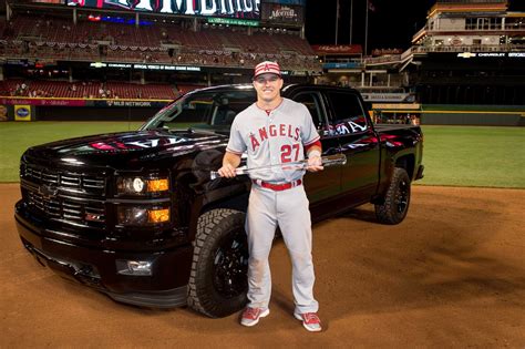 Mike Trout Net Worth 2022 Salary Endorsements Mansions Cars