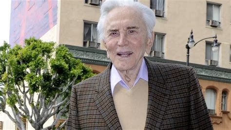 Einer der größten darsteller der filmgeschichte ist tot: Kirk Douglas im Alter von 103 Jahren gestorben - News ...