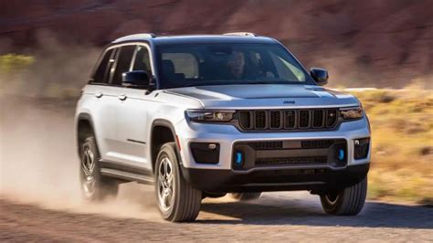 The First Jeep Grand Cherokee Plug In Hybrid Arrives Packed With