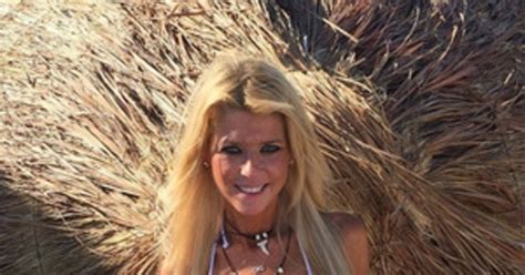 Tara Reid Proudly Shows Off Skinny Bikini Body While On Vacation With