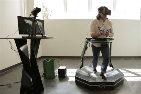 Omni Virtual Reality Treadmill