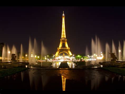 Eiffel Tower Paris Night 6947551