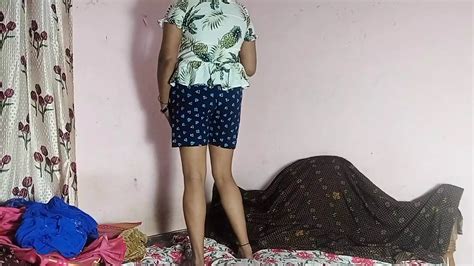 MADHU LAILA Desi Indian Bhabhi Striptease 2 XHamster